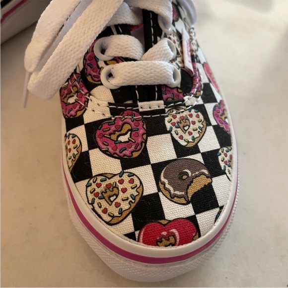 Vans Kids' Donut pattern Checkered Sneakers with Pink and White - Picture 3 of 13